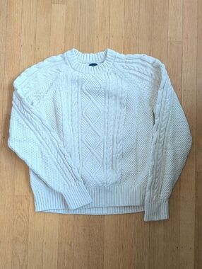 GAP Off-White Cable Crewneck Sweater